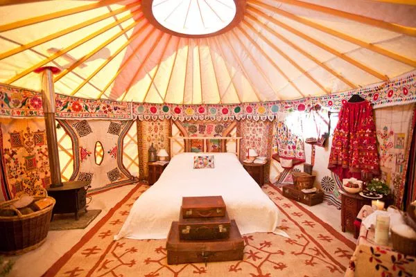 HowTheLightGetsIn-Platinum-Yurt-Popup-New