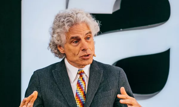 Steven-Pinker-4-HowTheLightGetsIn-Hay-Philosophy-Festival-copy