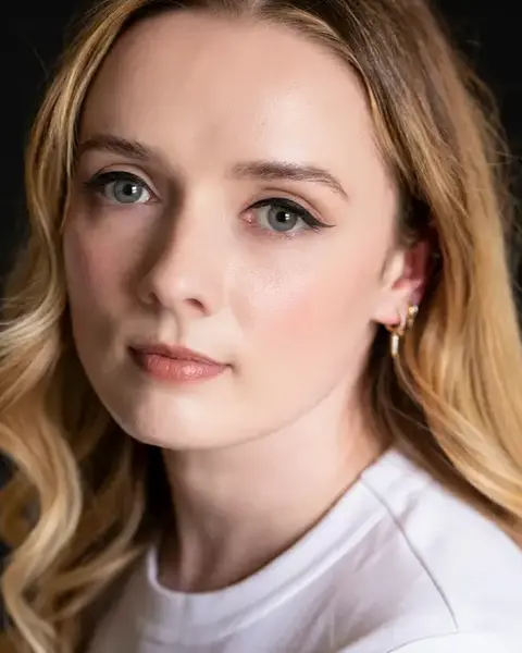 Laura  Kennedy
