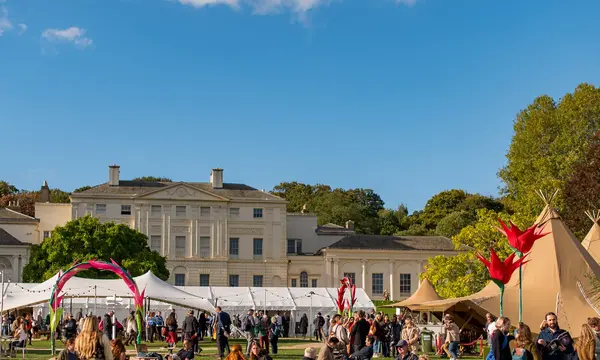 PRE-REGISTER: HowTheLightGetsIn London 2026