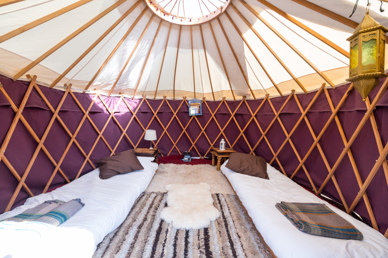 25 02 18 Luxury Yurt