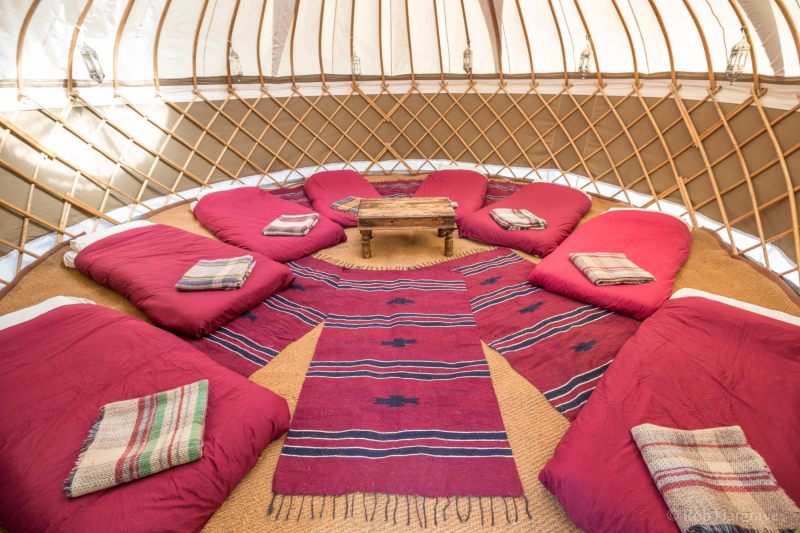 Extra Large Yurt int beds primary 